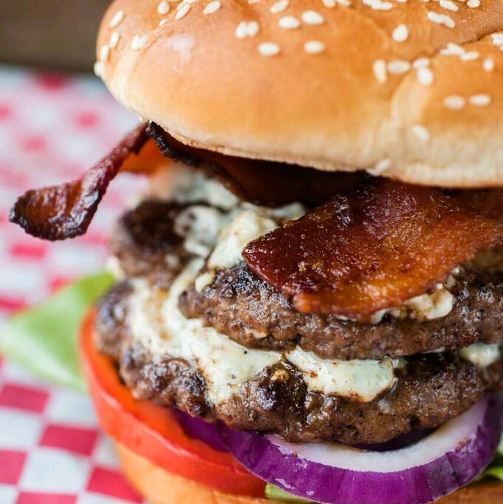 Knox Burgers and Seafood LLC | restaurant | 4877 N Broadway, Knoxville, TN 37918, USA | 8652815767 OR +1 865-281-5767