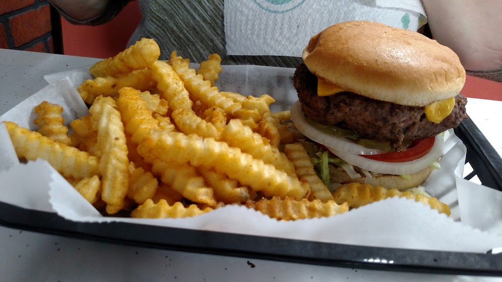 Crisp Springs Market | restaurant | 35 Crisp Springs Rd, McMinnville, TN 37110, USA | 9316683020 OR +1 931-668-3020