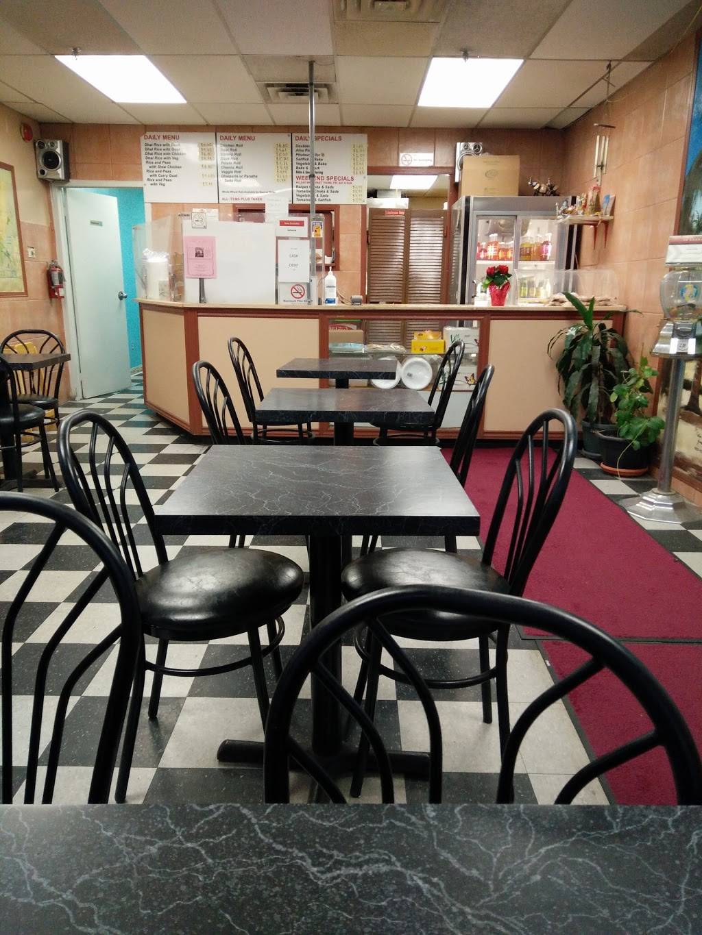 Brampton Roti Shop | restaurant | 83 Kennedy Rd S, Brampton, ON L6W 3P3, Canada | 9054505922 OR +1 905-450-5922