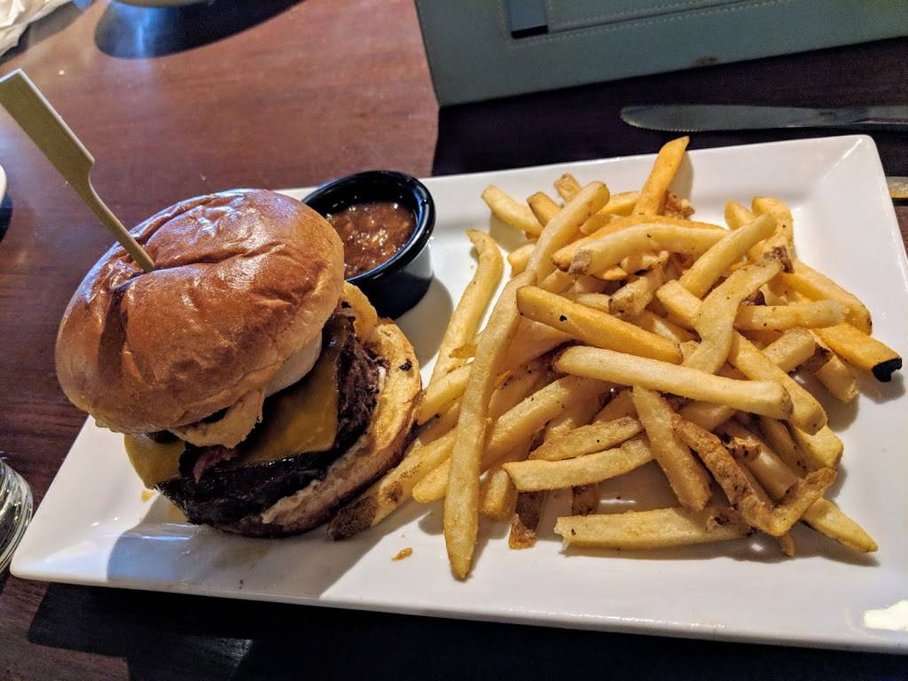 Bar Louie | night club | 1117 Woodruff Rd Suite A, Greenville, SC 29607, USA | 8644044140 OR +1 864-404-4140