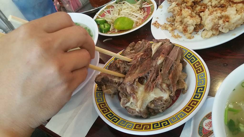 Thanh Binh 2 | restaurant | 23600 Rockfield Blvd # 2H, Lake Forest, CA 92630, USA | 9494571460 OR +1 949-457-1460