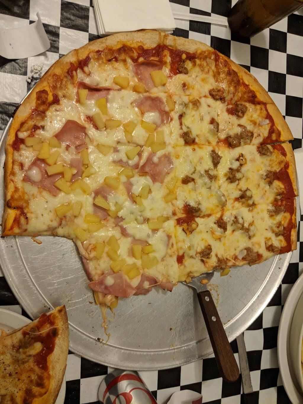 Piccolos Pizzeria | restaurant | 127 E Main St, Tiskilwa, IL 61368, USA | 8156464661 OR +1 815-646-4661