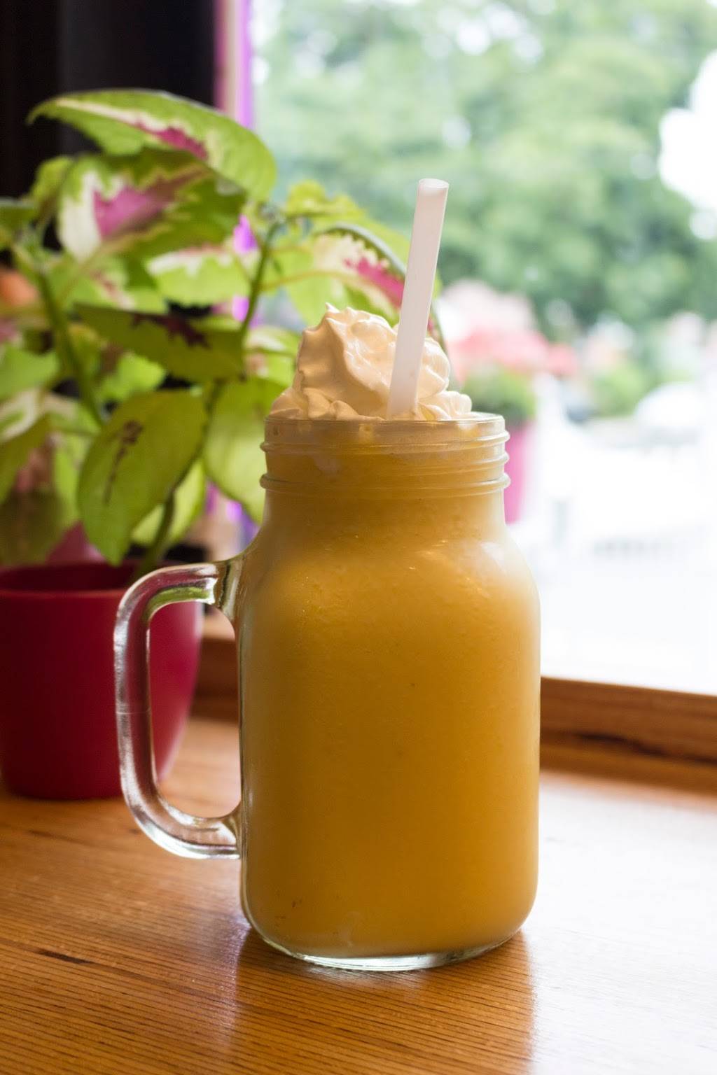 Flamant Crêpes Café | restaurant | 4593 Rue Bélanger, Montréal, QC H1T 1B8, Canada | 5146026036 OR +1 514-602-6036