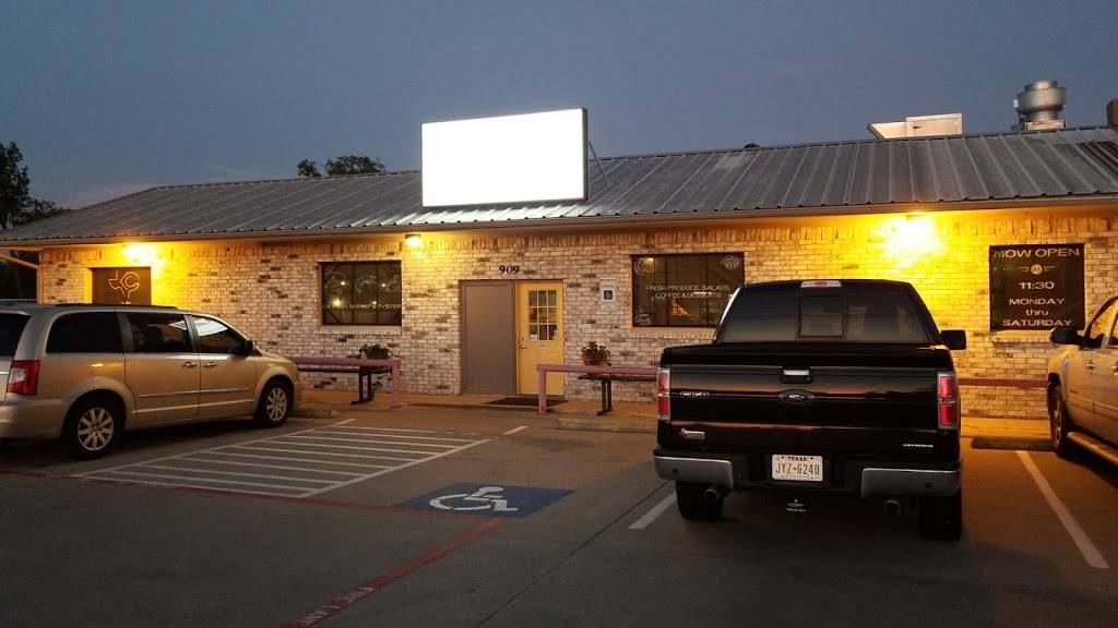 Catfish Corral | restaurant | 909 FM148, Crandall, TX 75114, USA | 9724723623 OR +1 972-472-3623