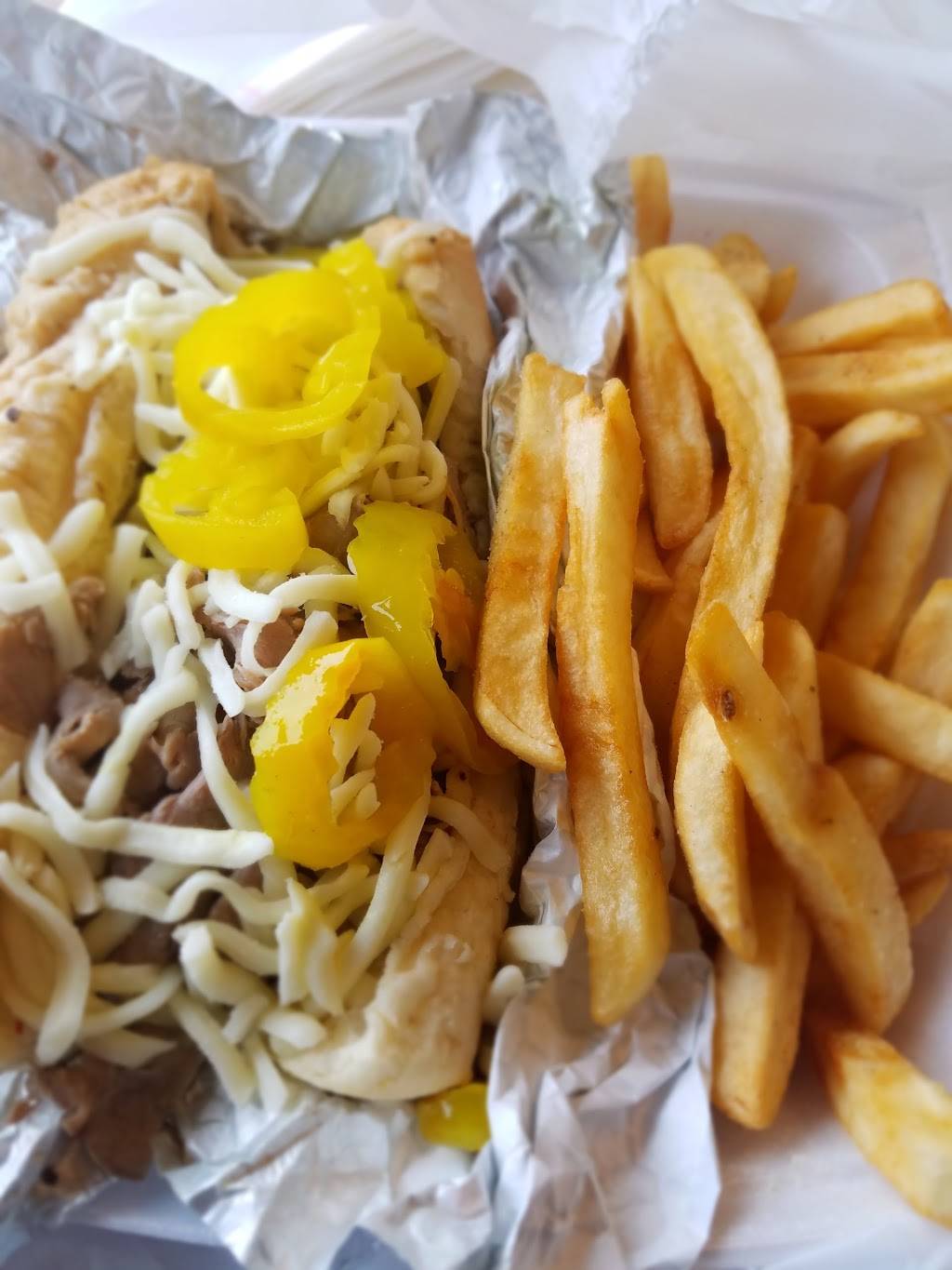 Famous Steak & Lemonade | restaurant | 5060 38th St, Indianapolis, IN 46254, USA | 3173879999 OR +1 317-387-9999