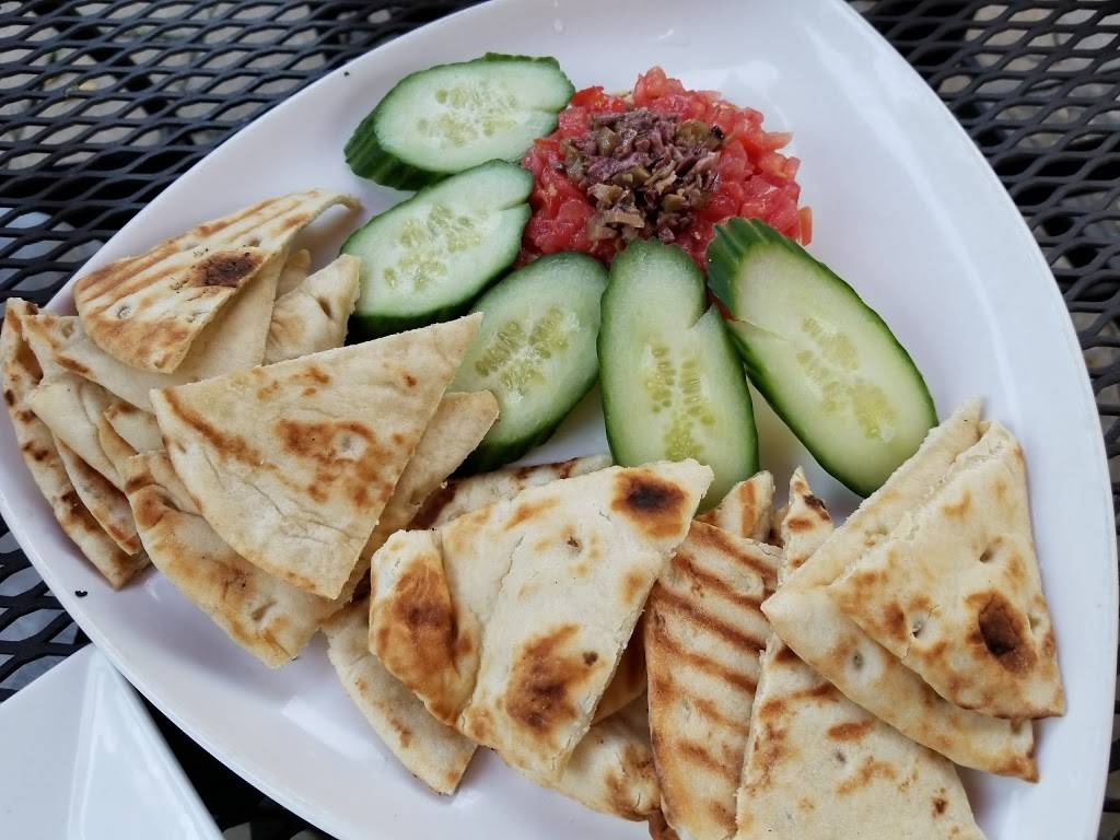 Tinkers Creek Road Tavern | restaurant | 14000 Tinkers Creek Rd, Walton Hills, OH 44146, USA | 2166423900 OR +1 216-642-3900