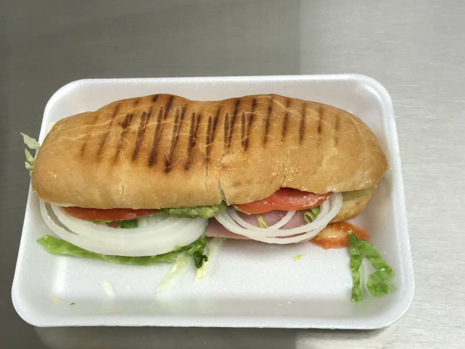 Hot & Cold Mexican Cafeteria | restaurant | 16737 E Foothill Blvd, Fontana, CA 92335, USA | 9093710037 OR +1 909-371-0037