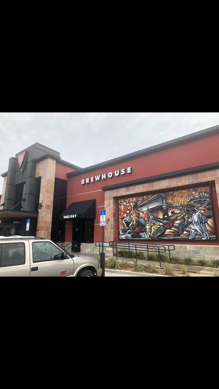 BJs Restaurant & Brewhouse | restaurant | 5108 N 9th Ave, Pensacola, FL 32504, USA | 8505121480 OR +1 850-512-1480