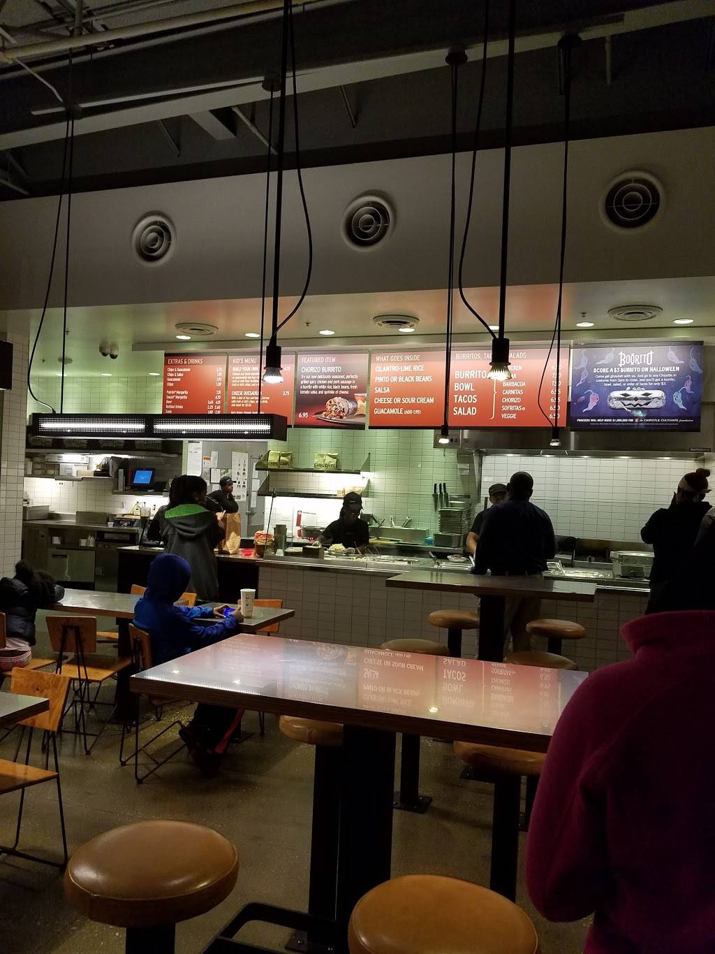 Chipotle Mexican Grill | restaurant | 4815 211th St, Matteson, IL 60443, USA | 7082481187 OR +1 708-248-1187