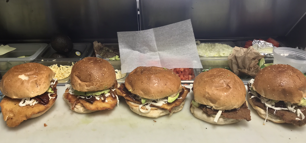 Poblano peppers mexican grill | restaurant | 46 Meacham Rd, Schaumburg, IL 60193, USA | 8473529500 OR +1 847-352-9500