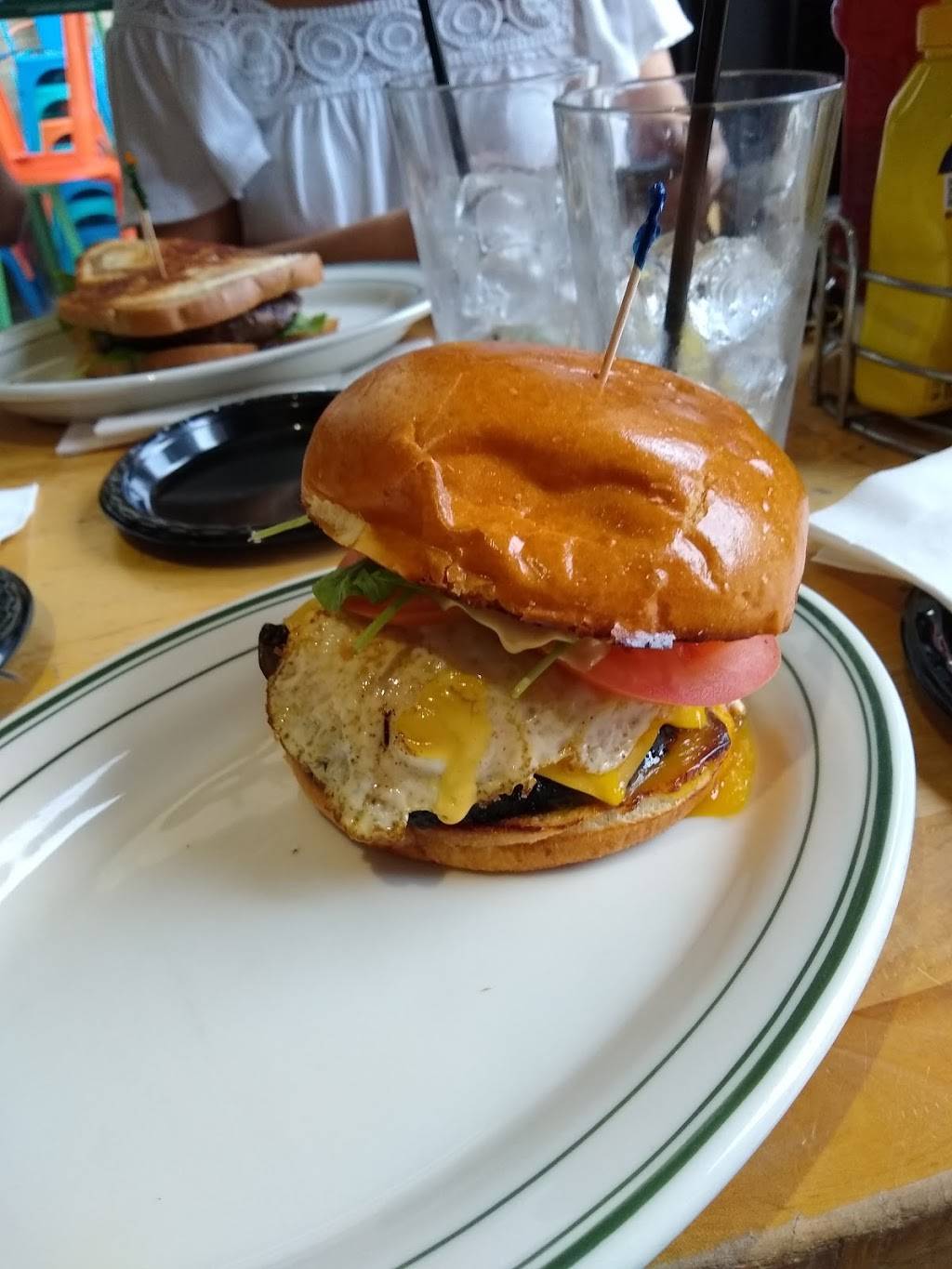 Jacks American Pub | restaurant | 1323 E Brady St, Milwaukee, WI 53202, USA | 4147632830 OR +1 414-763-2830