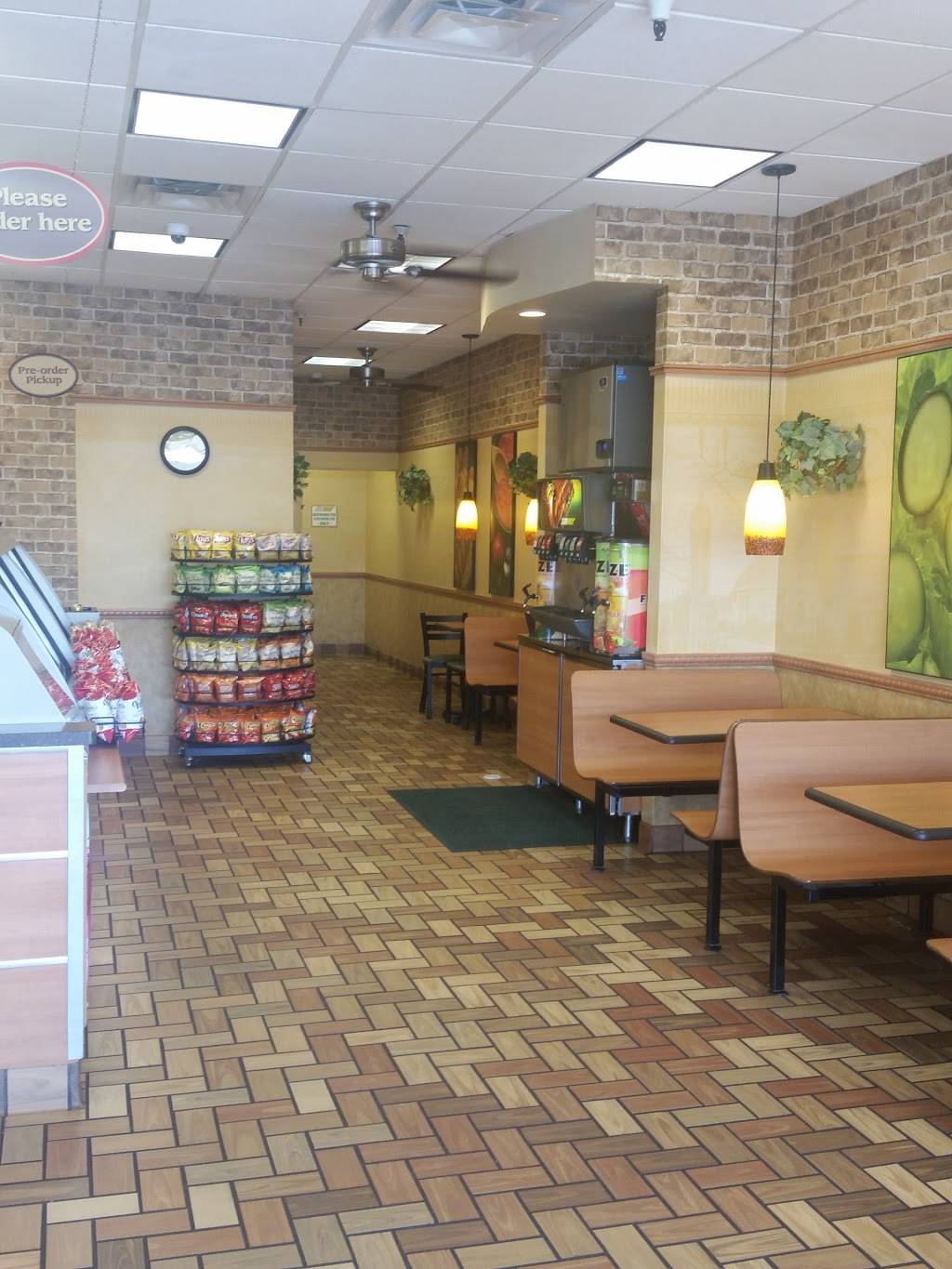 Subway | meal takeaway | 5555 Zuni Rd SE Suite 3, Albuquerque, NM 87108, USA | 5052680935 OR +1 505-268-0935