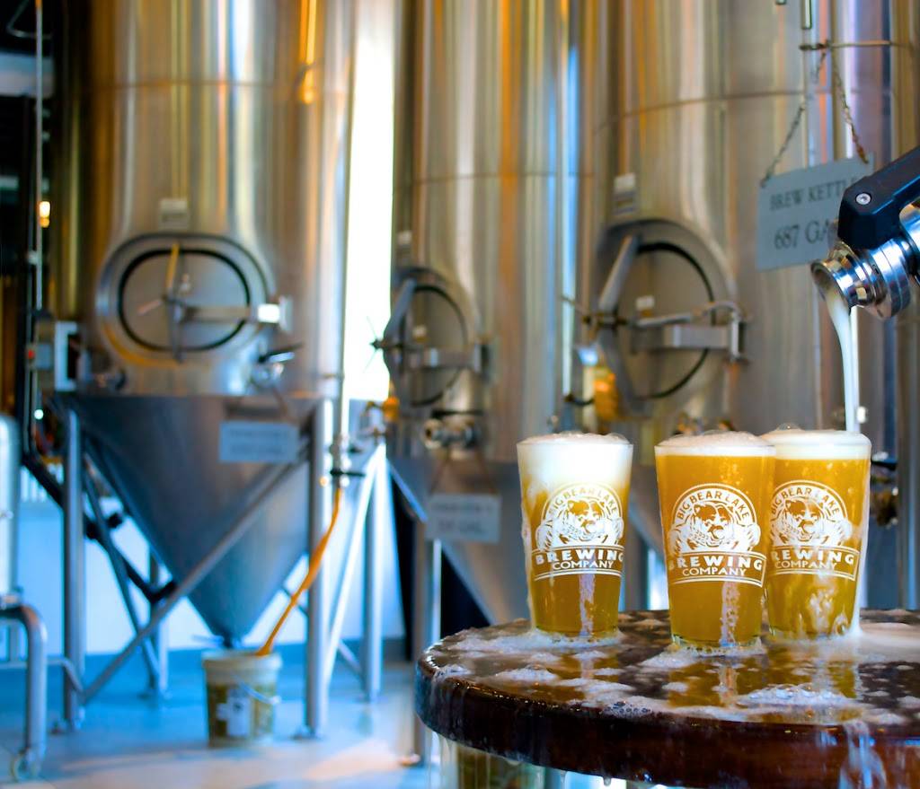 Big Bear Lake Brewing Company | restaurant | 40827 Stone Rd, Big Bear Lake, CA 92315, USA | 9098780283 OR +1 909-878-0283