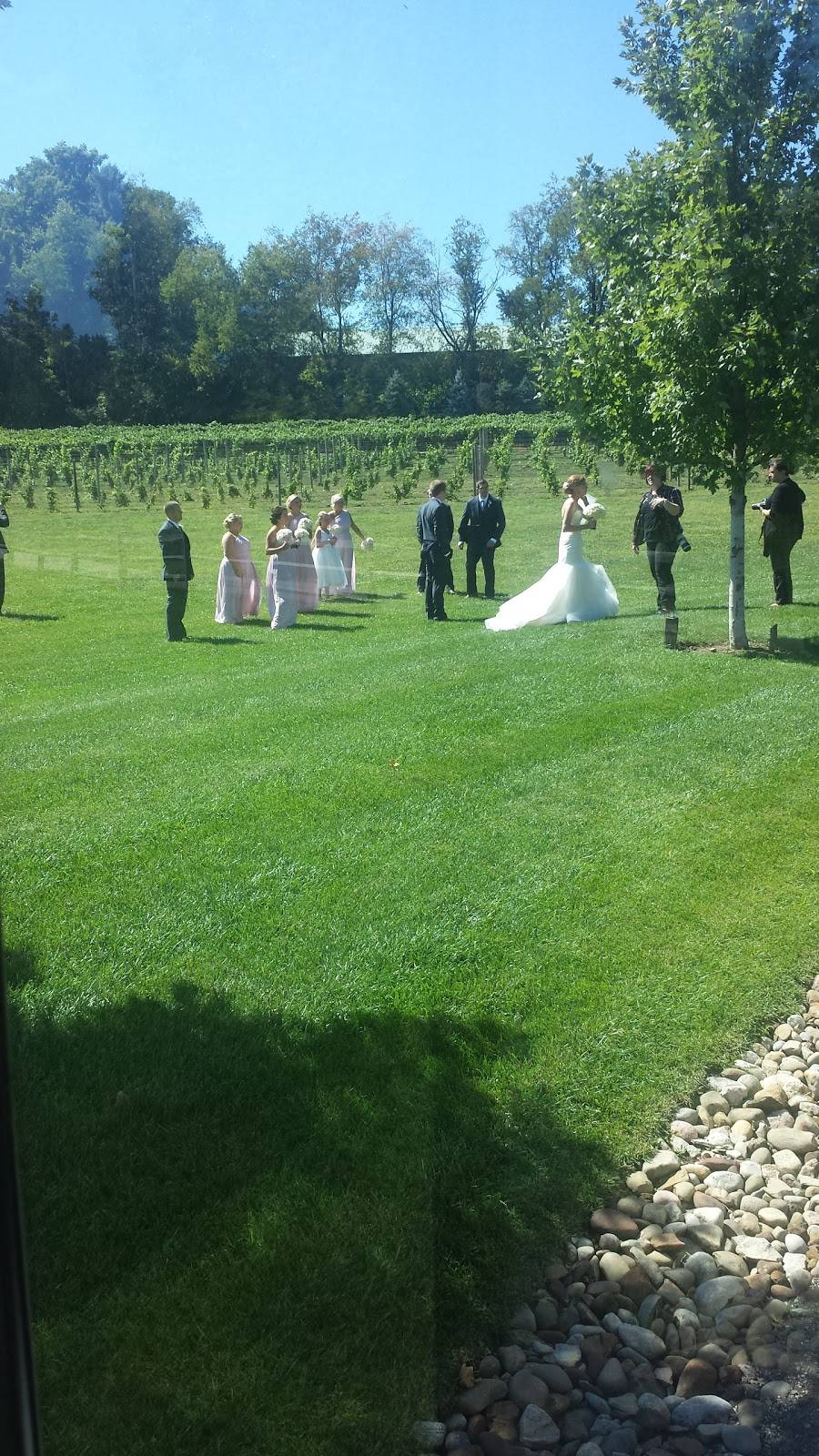 Gervasi Vineyard | restaurant | 1700 55th St NE, Canton, OH 44721, USA | 3304971000 OR +1 330-497-1000