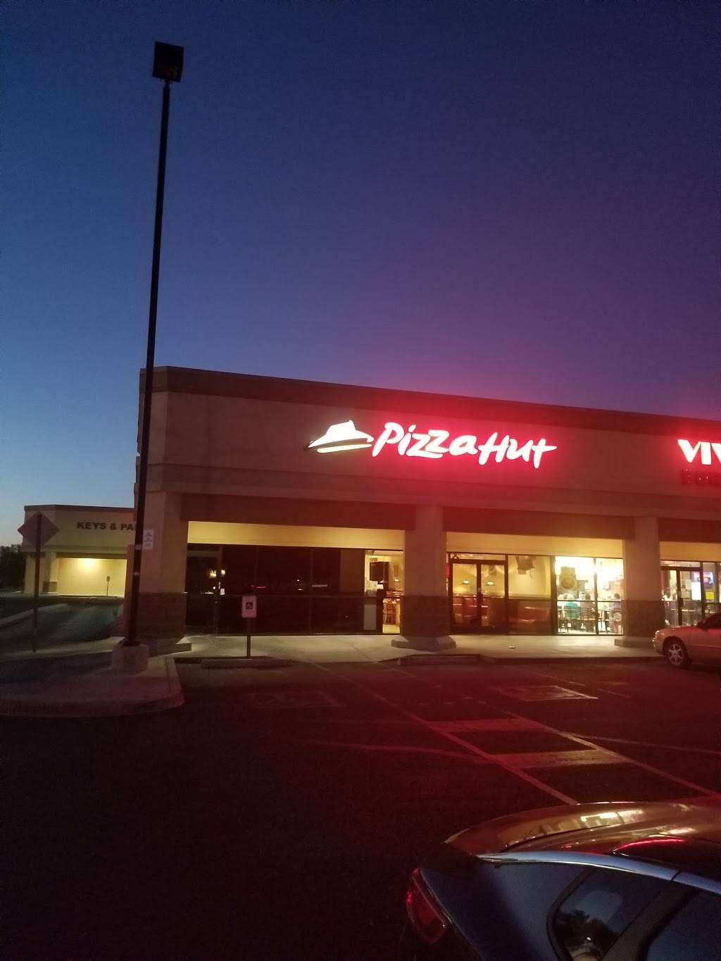 Pizza Hut | meal delivery | 2680 E Valencia Rd Suite 176, Tucson, AZ 85706, USA | 5208899583 OR +1 520-889-9583