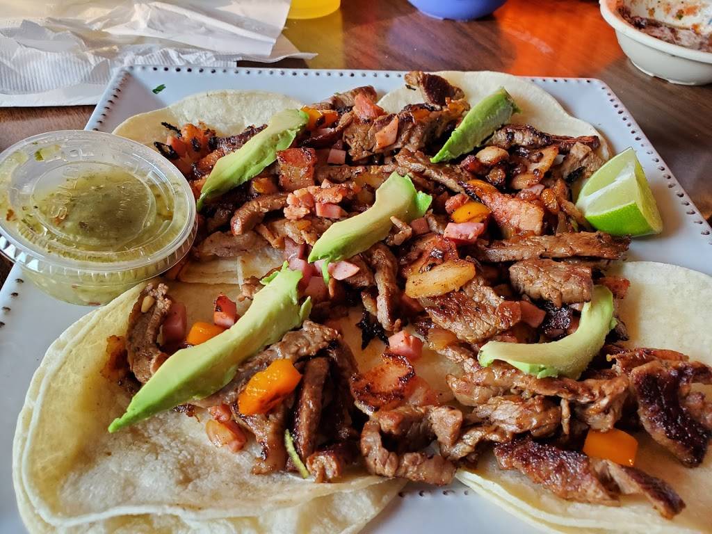 La Tia and Panchos Cantina Grill | restaurant | 140 N Main St, St Charles, MO 63301, USA | 6368964441 OR +1 636-896-4441