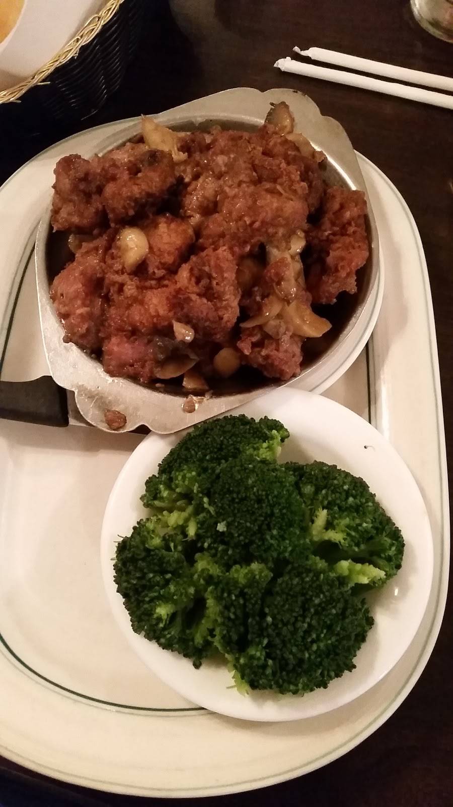 Carriage House Restaurant | restaurant | 1409 S Stratford Rd g, Winston-Salem, NC 27103, USA | 3367658082 OR +1 336-765-8082