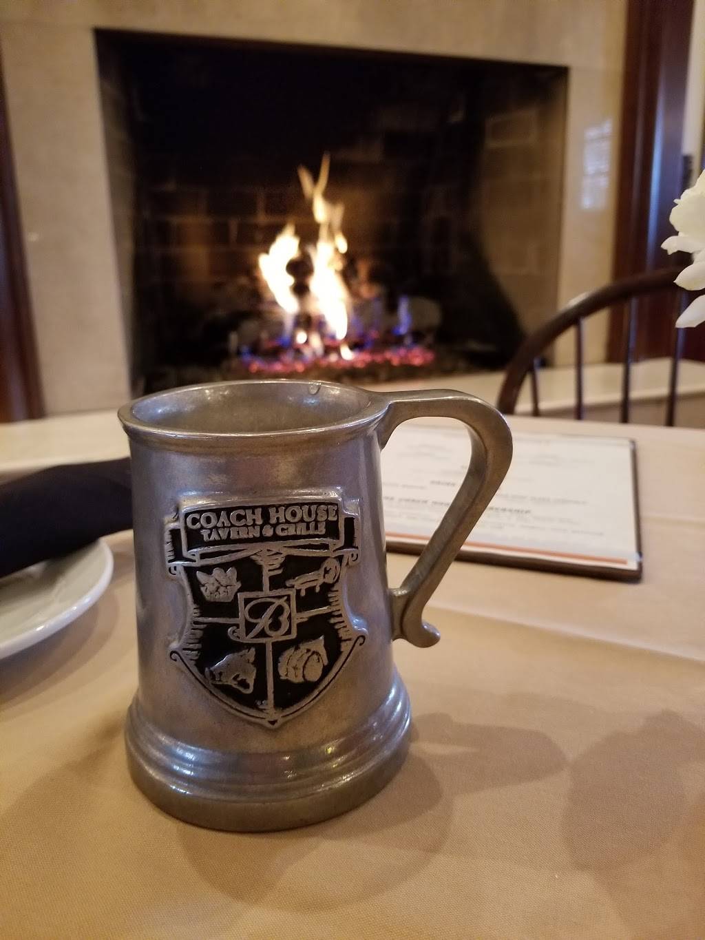 The Coach House | restaurant | 100 Berkeley Dr, Hamilton, OH 45013, USA | 5138567899 OR +1 513-856-7899