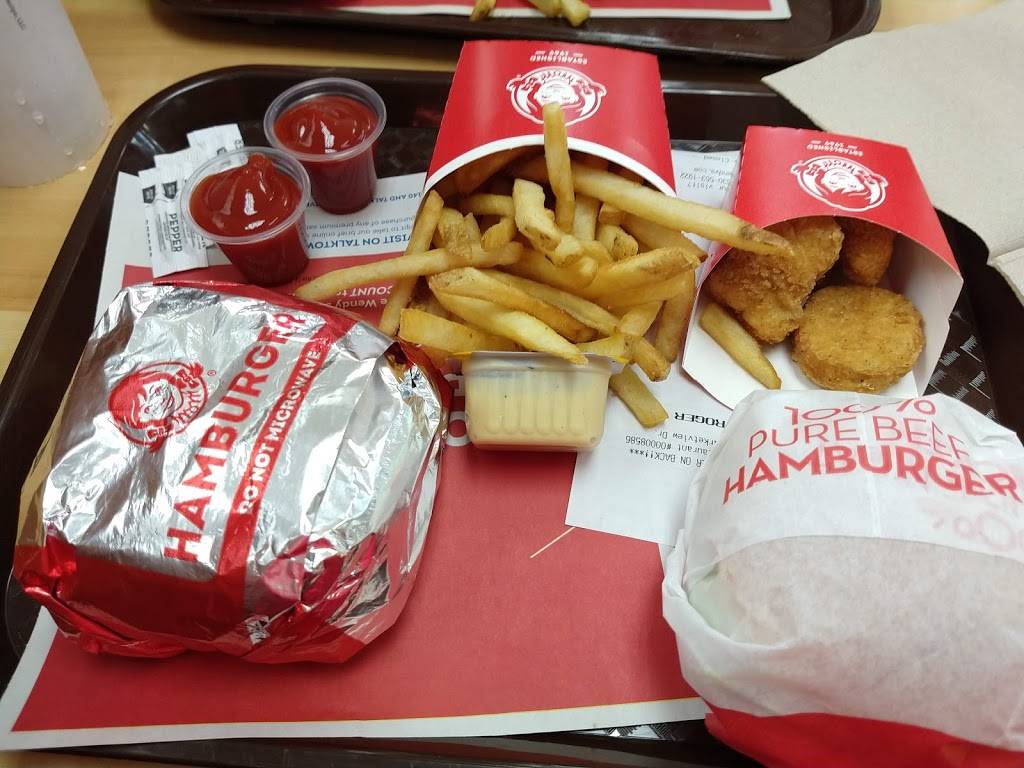 Wendys | restaurant | 1855 Marketview Dr, Yorkville, IL 60560, USA | 6305531922 OR +1 630-553-1922