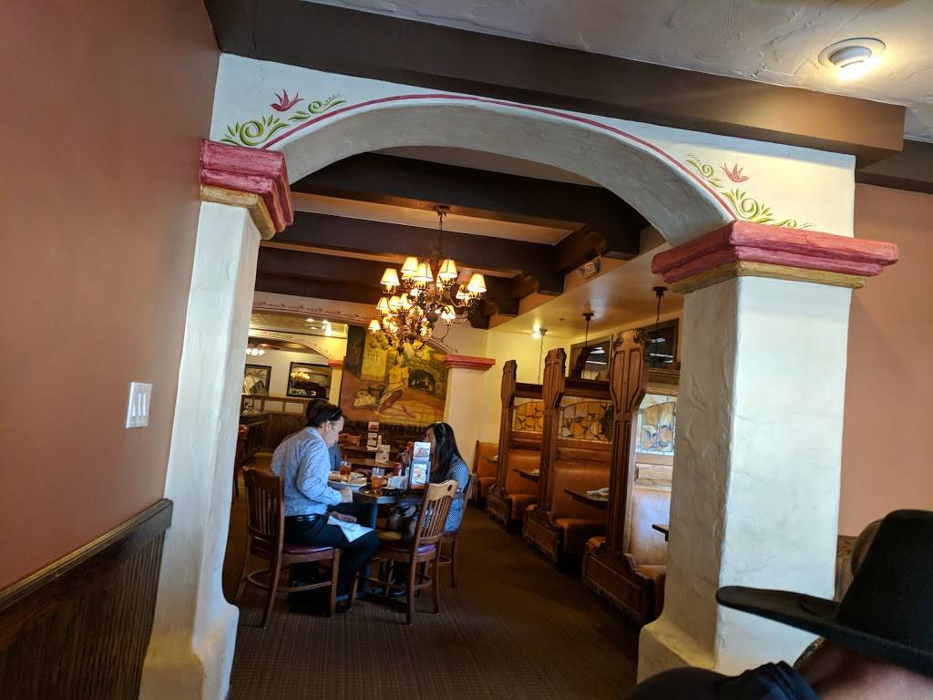 Marie Callenders Restaurant & Bakery | restaurant | 160 E Rincon St, Corona, CA 92879, USA | 9517354310 OR +1 951-735-4310