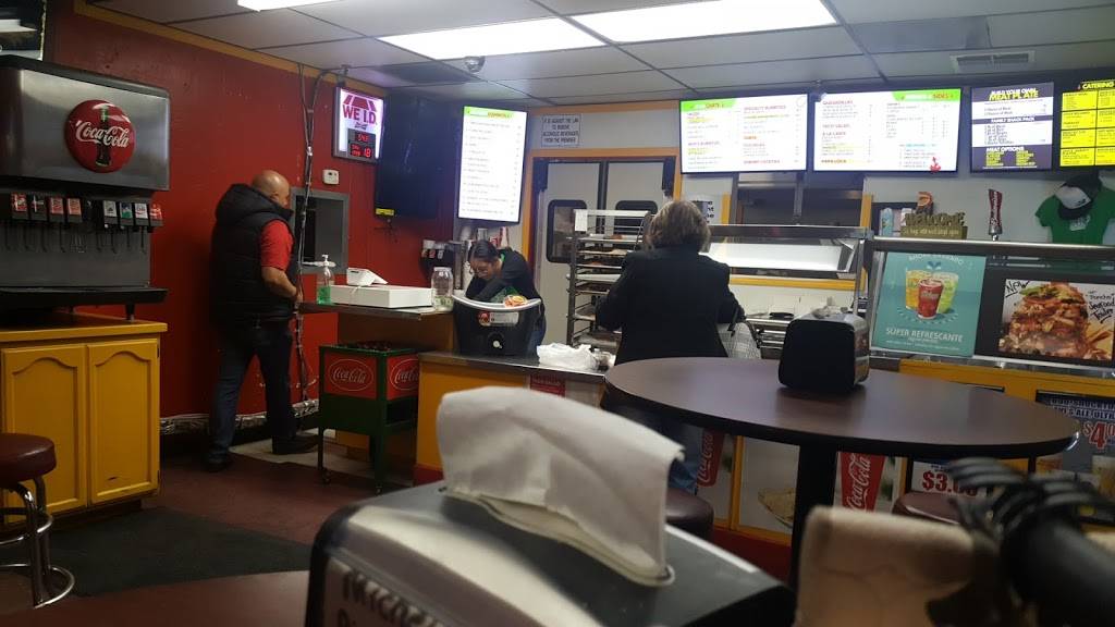 Javis Taco Shack | restaurant | 129 N Court St, Visalia, CA 93291, USA | 5596350600 OR +1 559-635-0600