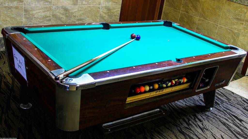 Champions Bar And Grill Inc | restaurant | 2930 Silverton Rd NE, Salem, OR 97301, USA | 5039908127 OR +1 503-990-8127