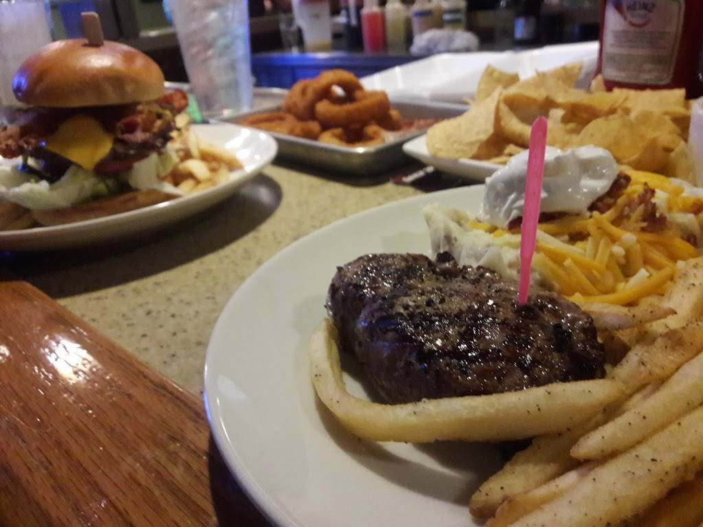 Applebees Grill + Bar | restaurant | 3510 S Meridian, Puyallup, WA 98373, USA | 2538404000 OR +1 253-840-4000