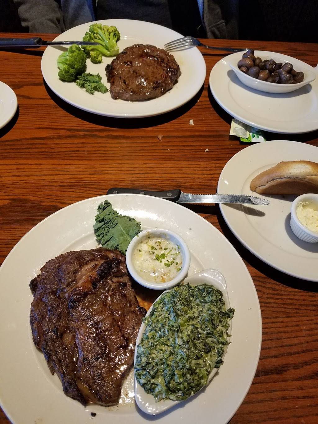 The Chop House | restaurant | 2011 Gunbarrel Rd, Chattanooga, TN 37421, USA | 4238921222 OR +1 423-892-1222