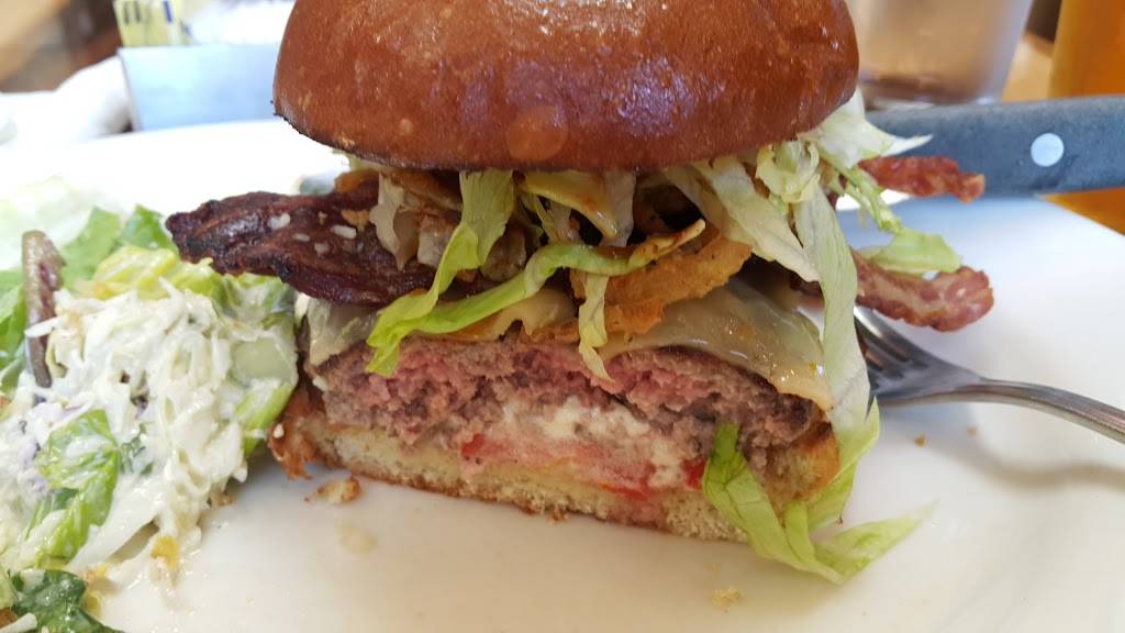 Eat Chow | restaurant | 211 62nd St, Newport Beach, CA 92663, USA | 9494237080 OR +1 949-423-7080