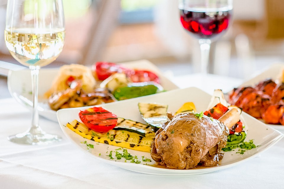 Leila Restaurant | restaurant | 120 S Dixie Hwy, West Palm Beach, FL 33401, USA | 5616597373 OR +1 561-659-7373