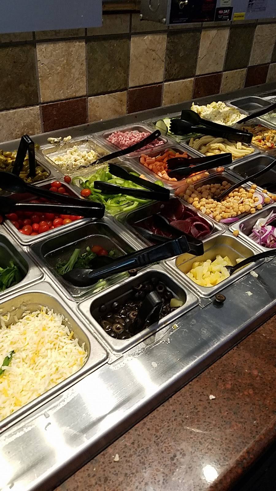 Round Table Pizza | meal delivery | 253 Spreckels Ave, Manteca, CA 95336, USA | 2092398100 OR +1 209-239-8100