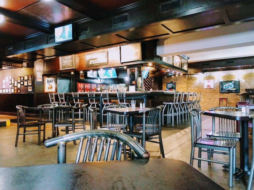 Montgomerys Steakhouse | restaurant | 5800 South, IN-3, Spiceland, IN 47385, USA | 7659878000 OR +1 765-987-8000