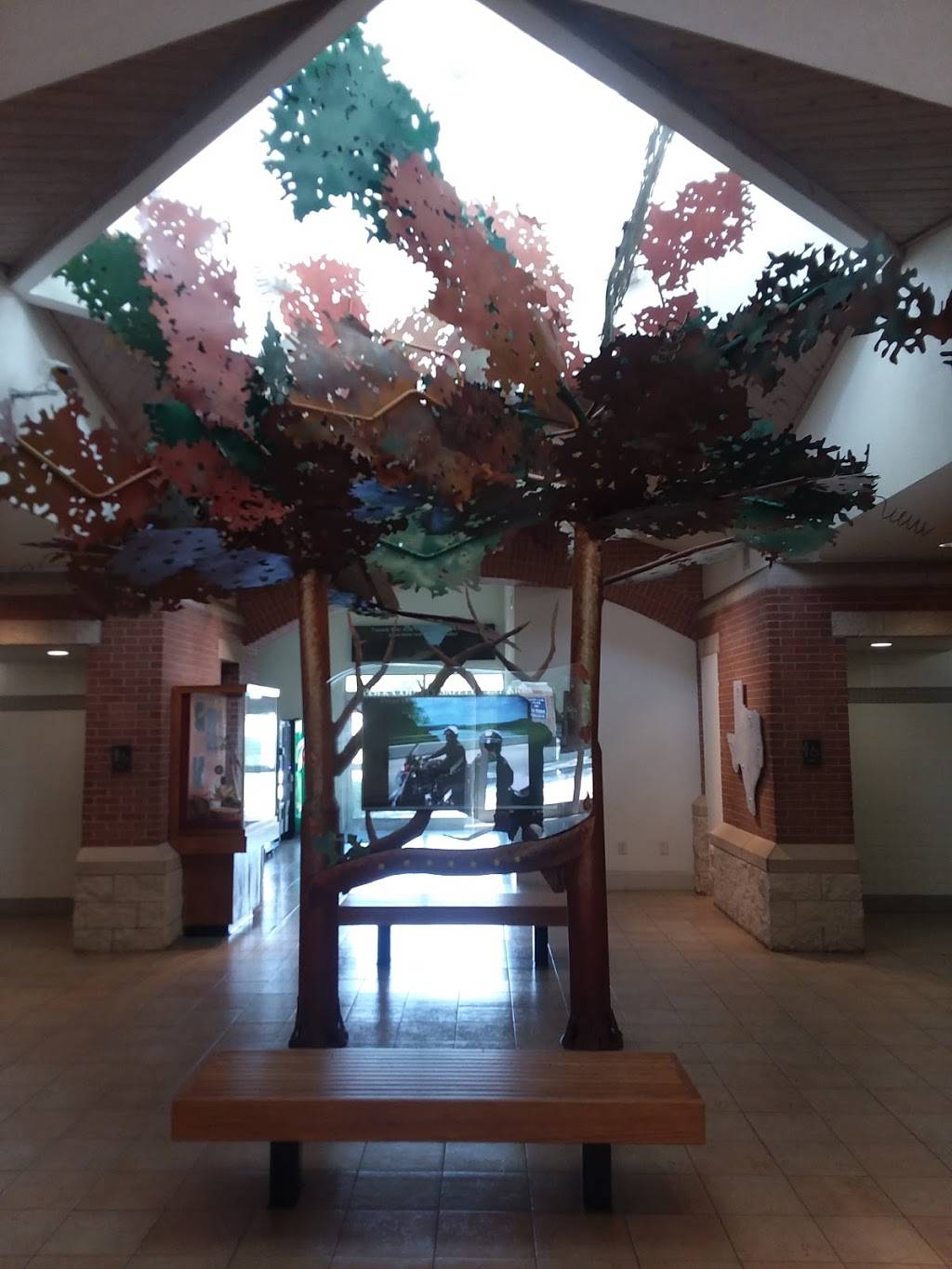 Lufkin Travel Plaza | restaurant | 4110 S 1st St, Lufkin, TX 75901, USA | 9362383596 OR +1 936-238-3596