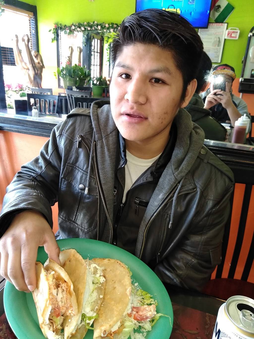 Taqueria Oaxaca | restaurant | 167 Main St, Staten Island, NY 10307, USA | 7189662695 OR +1 718-966-2695