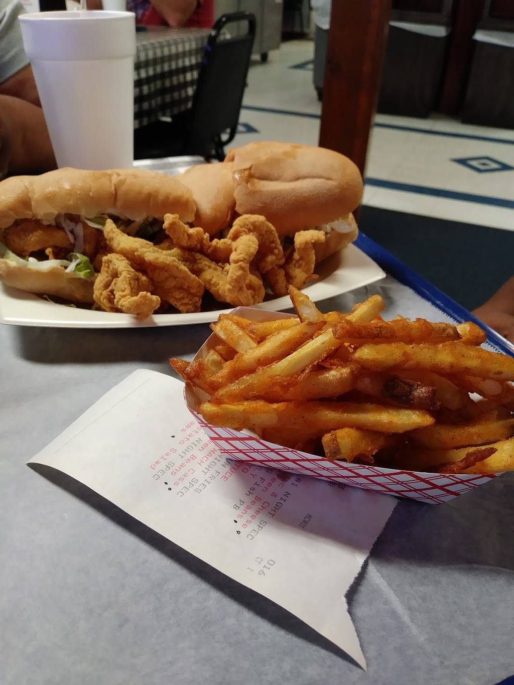 Bubbas II Po-Boys & Seafood | restaurant | 212 E Bayou Rd, Thibodaux, LA 70301, USA | 9854490900 OR +1 985-449-0900