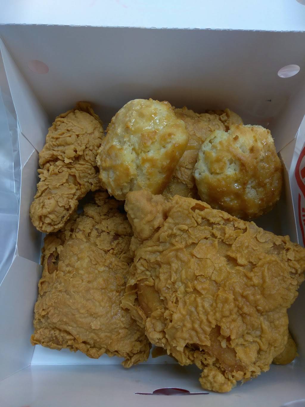Churchs Chicken | restaurant | 3028 S 1st St, Garland, TX 75041, USA | 9722789499 OR +1 972-278-9499