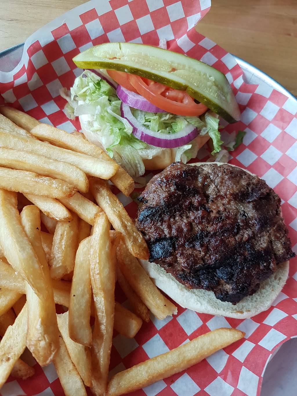 Chucks Roadhouse Bar & Grill | restaurant | 765 Exeter Rd, London, ON N6E 1L3, Canada | 5196610511 OR +1 519-661-0511