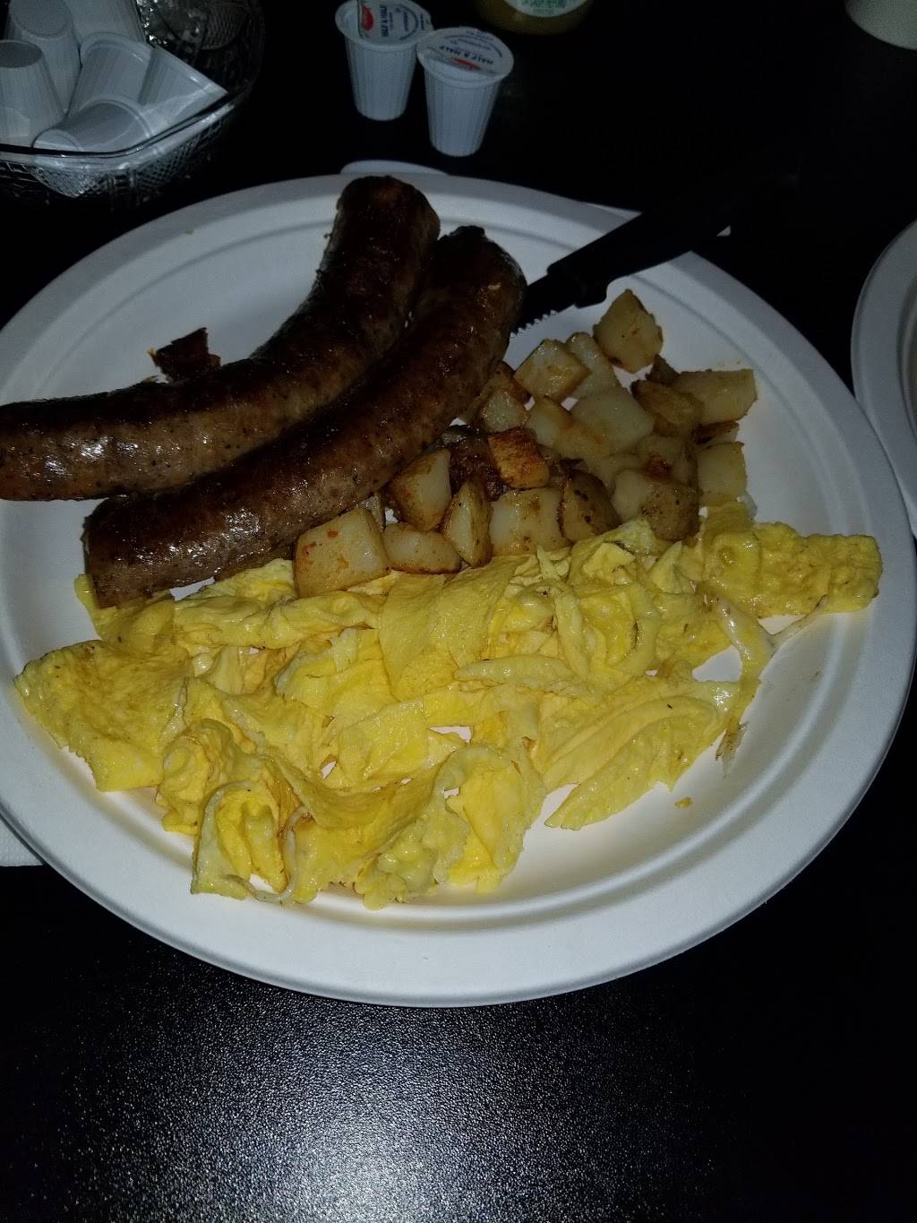 Trolios | restaurant | 439 Main St, Indian Orchard, MA 01151, USA | 4135432363 OR +1 413-543-2363