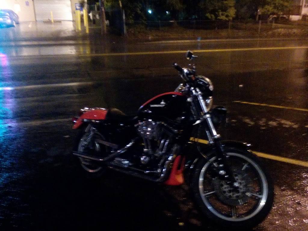 Oak Lounge | restaurant | 810 N Montello St, Brockton, MA 02301, USA | 5085808880 OR +1 508-580-8880