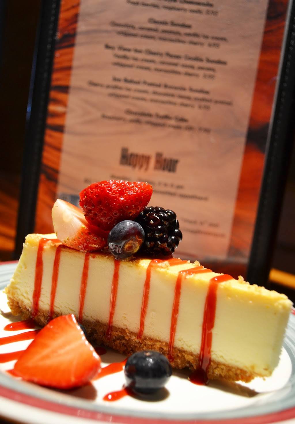 Noggin Room Pub | restaurant | 118 Lewis St, Petoskey, MI 49770, USA | 2313474000 OR +1 231-347-4000