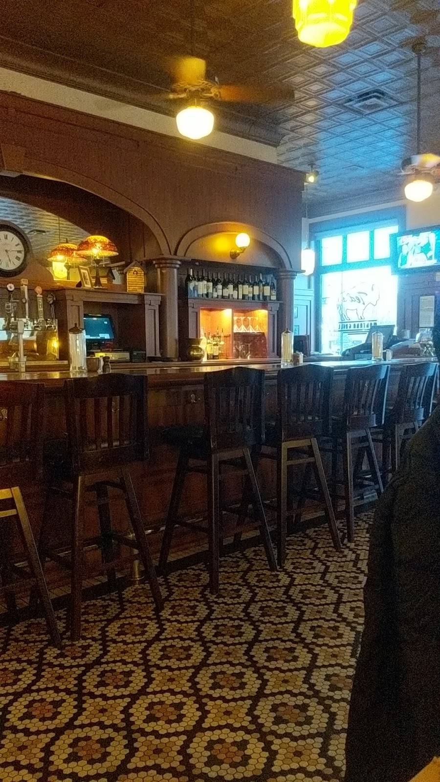 Teds Montana Grill | restaurant | 6105 S Main St Suite 101, Aurora, CO 80015, USA | 7208704470 OR +1 720-870-4470