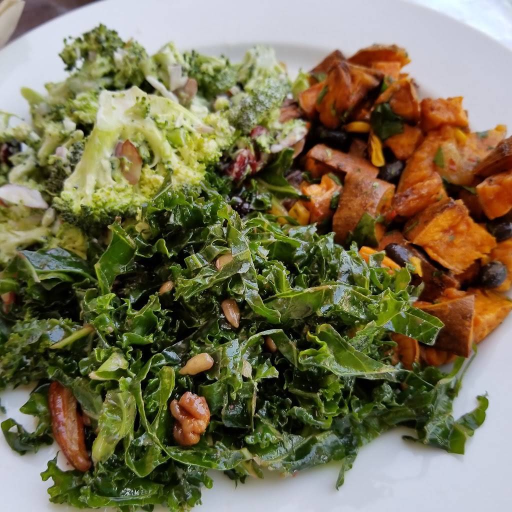 Blackberry Market | cafe | 401 N Main St, Glen Ellyn, IL 60137, USA | 6304749149 OR +1 630-474-9149