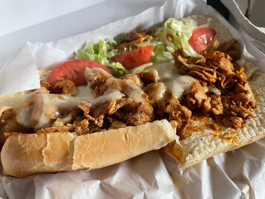 Charleys Cheesesteaks and Wings | restaurant | 2100 S East Loop 410, San Antonio, TX 78220, USA | 2103325962 OR +1 210-332-5962