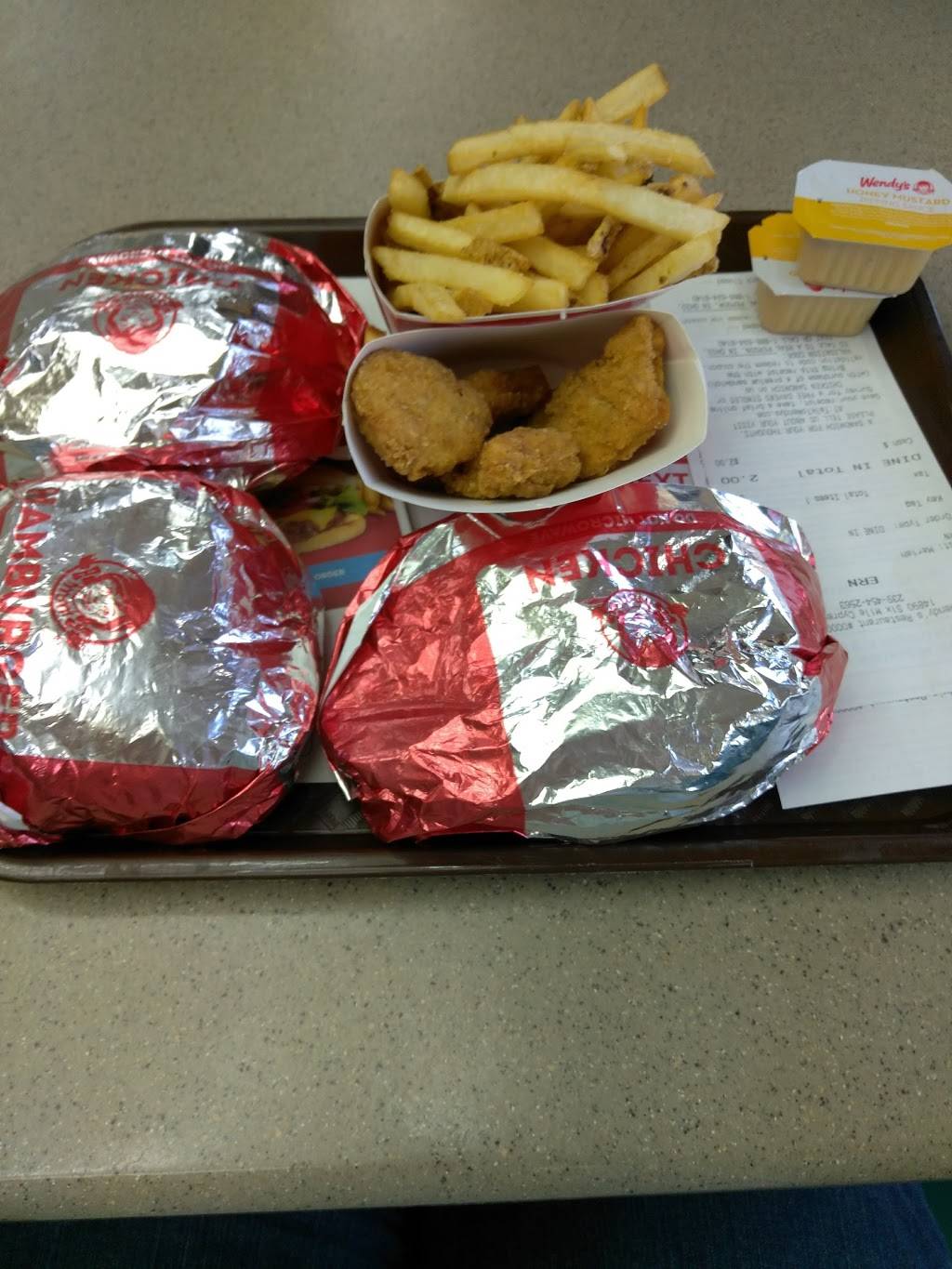 Wendys | restaurant | 14890 6 Mile Cypress Pkwy, Fort Myers, FL 33912, USA | 2394542563 OR +1 239-454-2563