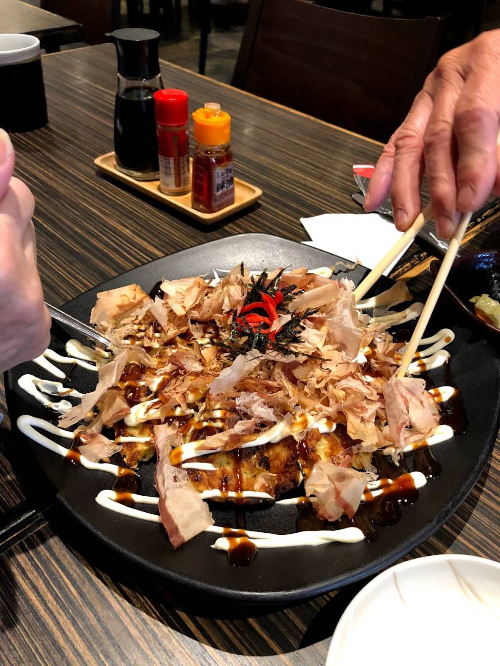 Majikku Ramen | restaurant | 240 Skyline Plaza, Daly City, CA 94015, USA | 6507562988 OR +1 650-756-2988