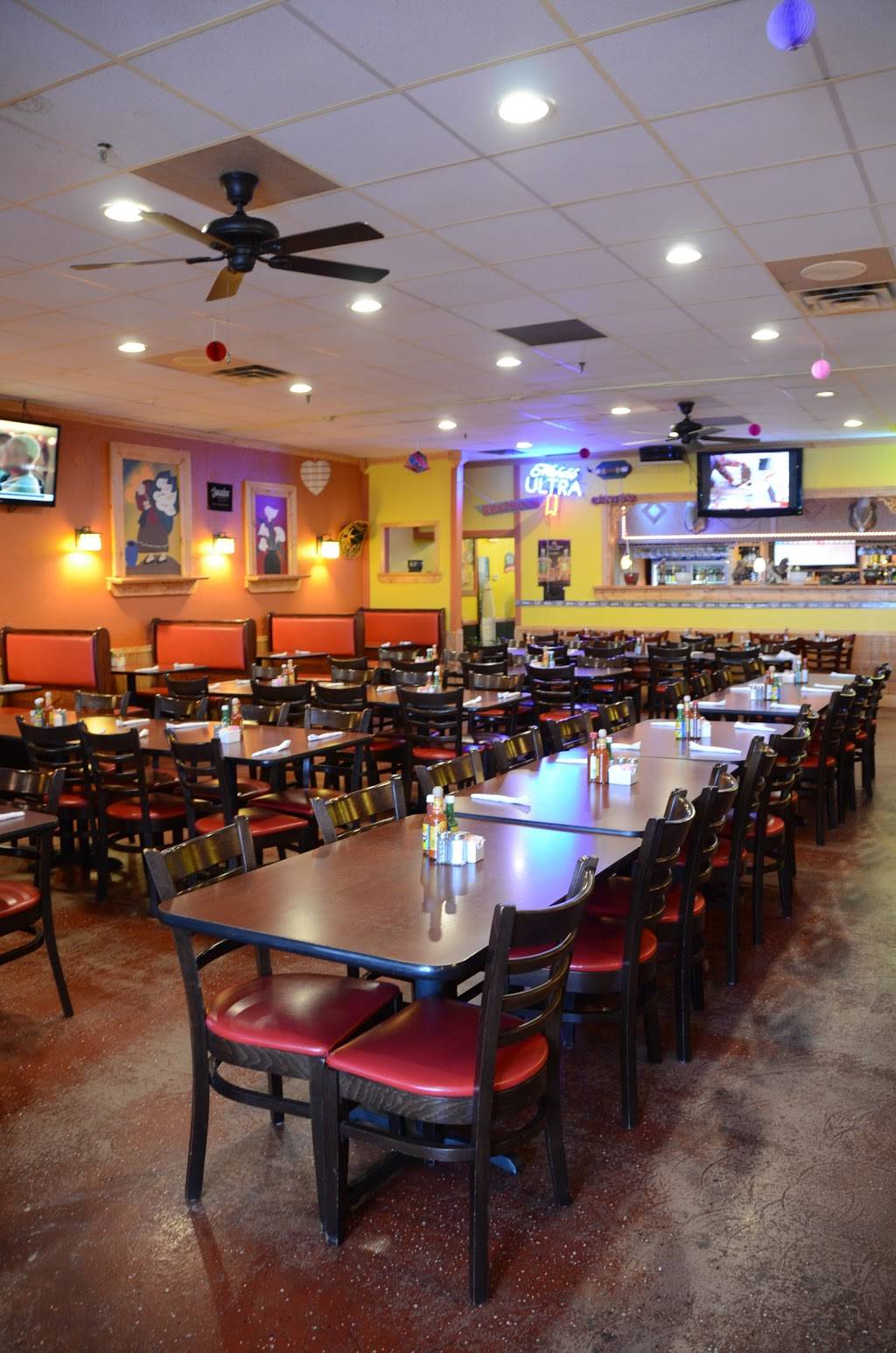 El Chile Poblano Mexican Restaurant | restaurant | 1921 N Greensburg Crossing, Greensburg, IN 47240, USA | 8126638349 OR +1 812-663-8349