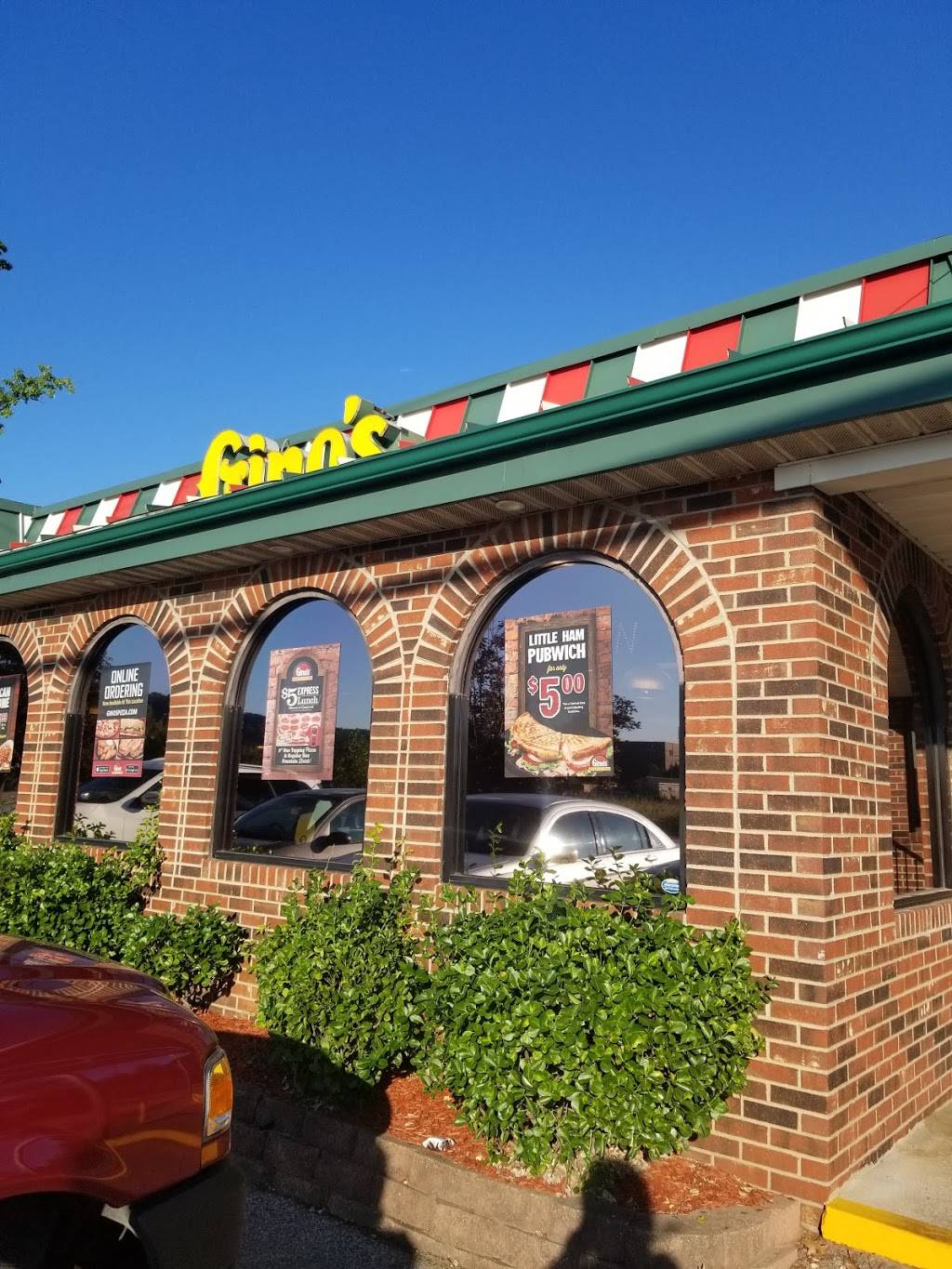 Ginos Pizza & Spaghetti House | meal delivery | 4116 1st Ave, Nitro, WV 25143, USA | 3047554347 OR +1 304-755-4347