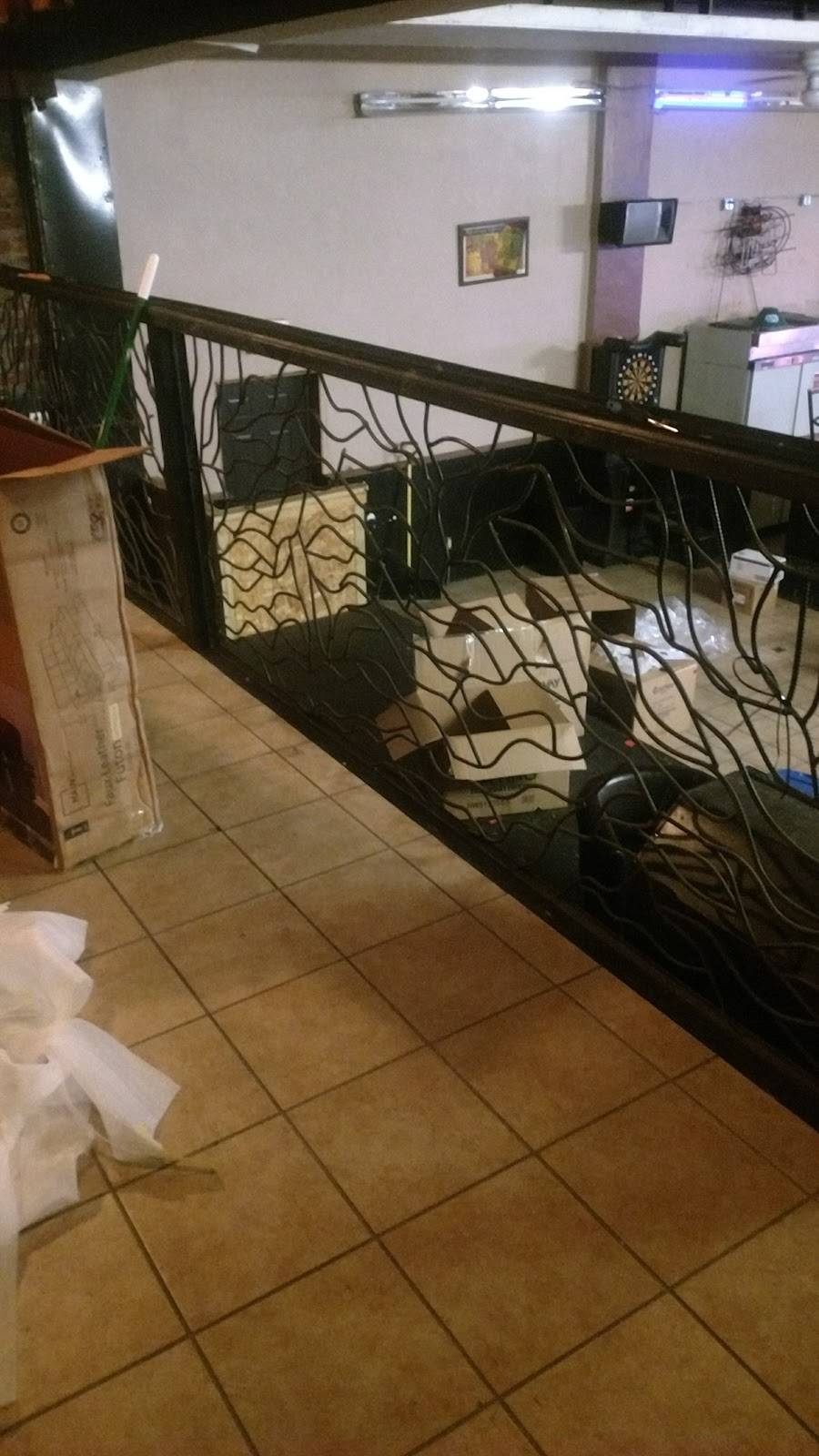 Badger Bar | restaurant | 326 E Main St, Reedsburg, WI 53959, USA | 6087683402 OR +1 608-768-3402