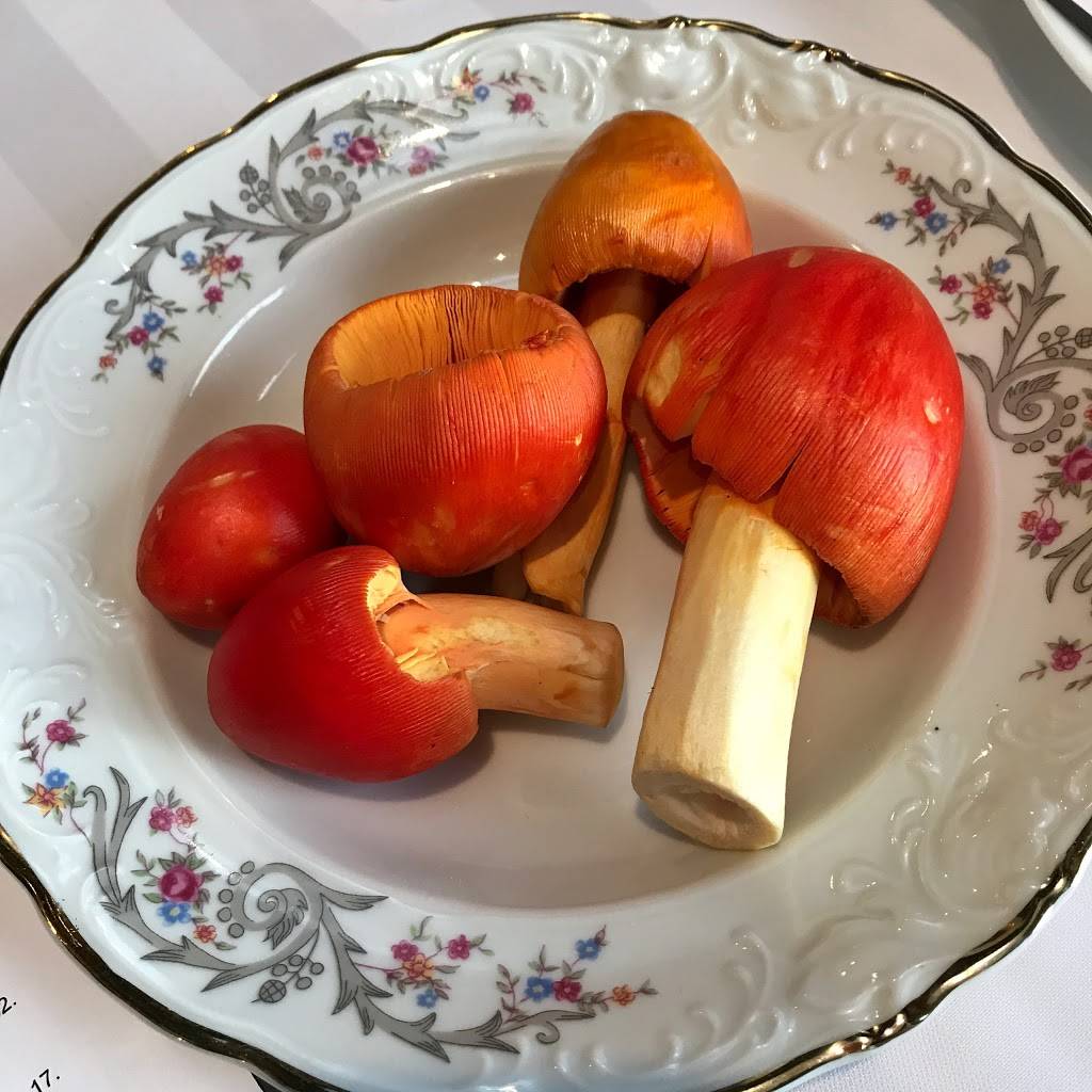 Initiale | restaurant | 54 Rue Saint-Pierre, Québec, QC G1K 4A1, Canada | 4186941818 OR +1 418-694-1818