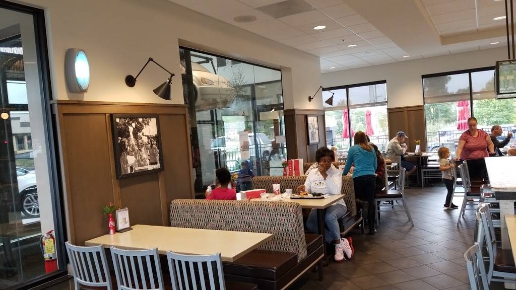 Chick-fil-A | restaurant | 304 Clarkson Rd, Ellisville, MO 63011, USA | 6365270016 OR +1 636-527-0016